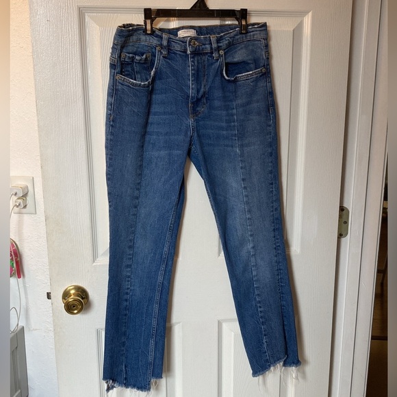 ❌last chance❌ Zara jeans size 6 premium denim collection raw edge hem 5 pocket - Picture 10 of 12